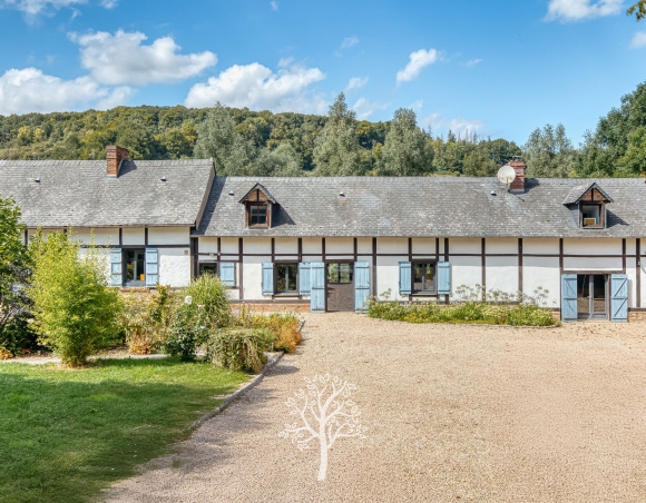 Ancienne grange et son gite à vendre dans le canton d’Aumale entre Amiens et Rouen Ancienne grange et son gite à vendre dans le canton d’Aumale entre Amiens et Rouen