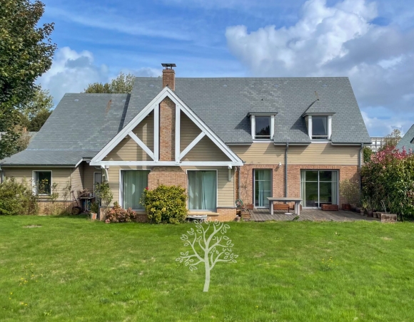 À vendre – Maison contemporaine au Golf de Dieppe À vendre – Maison contemporaine au Golf de Dieppe