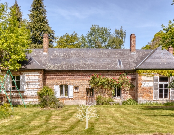 Vente intéractive : Élégante propriété avec jardin arboré à Varengeville-sur-Mer