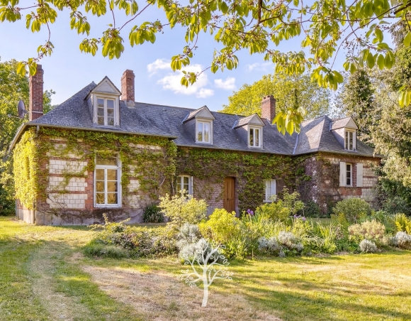 Vente interactive : Élégante propriété avec jardin arboré à Varengeville-sur-Mer