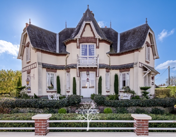 Charmante maison en bord de Seine avec vue imprenable sur le fleuve