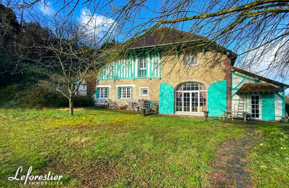 Maison à vendre au confluent de l'Eure et de la Seine, proche de Rouen