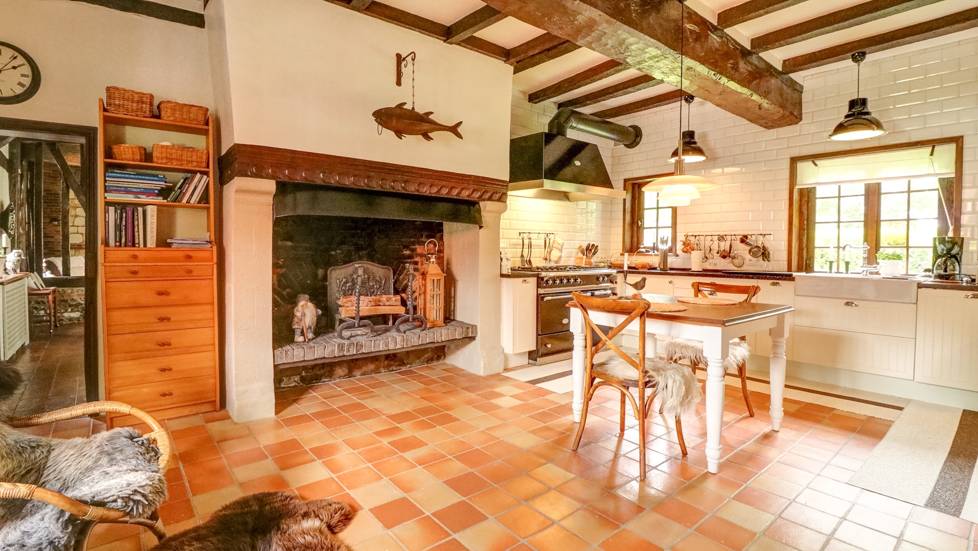 Deux maisons restaurées dans un ancien corps de ferme magnifiquement rénové
