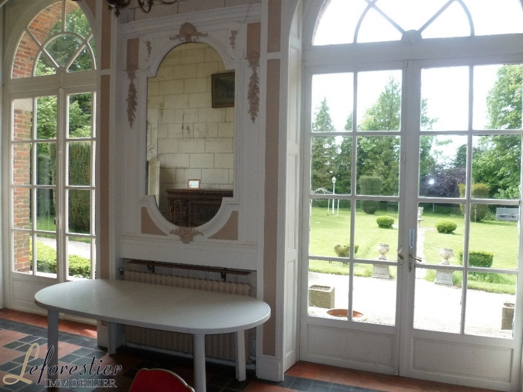 Manoir de style néo-flamand entouré d'un parc exceptionnel à vendre