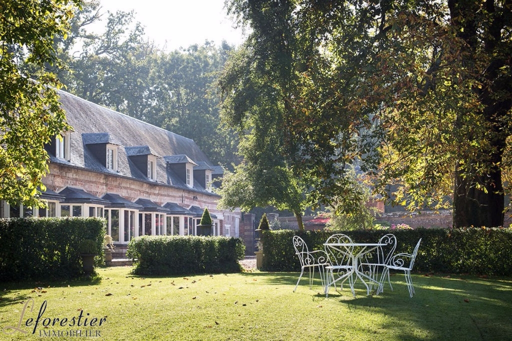 Château de Normandie à vendre Salle de réception et gîtes proche de Dieppe