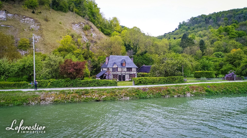 Belle maison Normande du 17ème en Bord de Seine Prox. Rouen