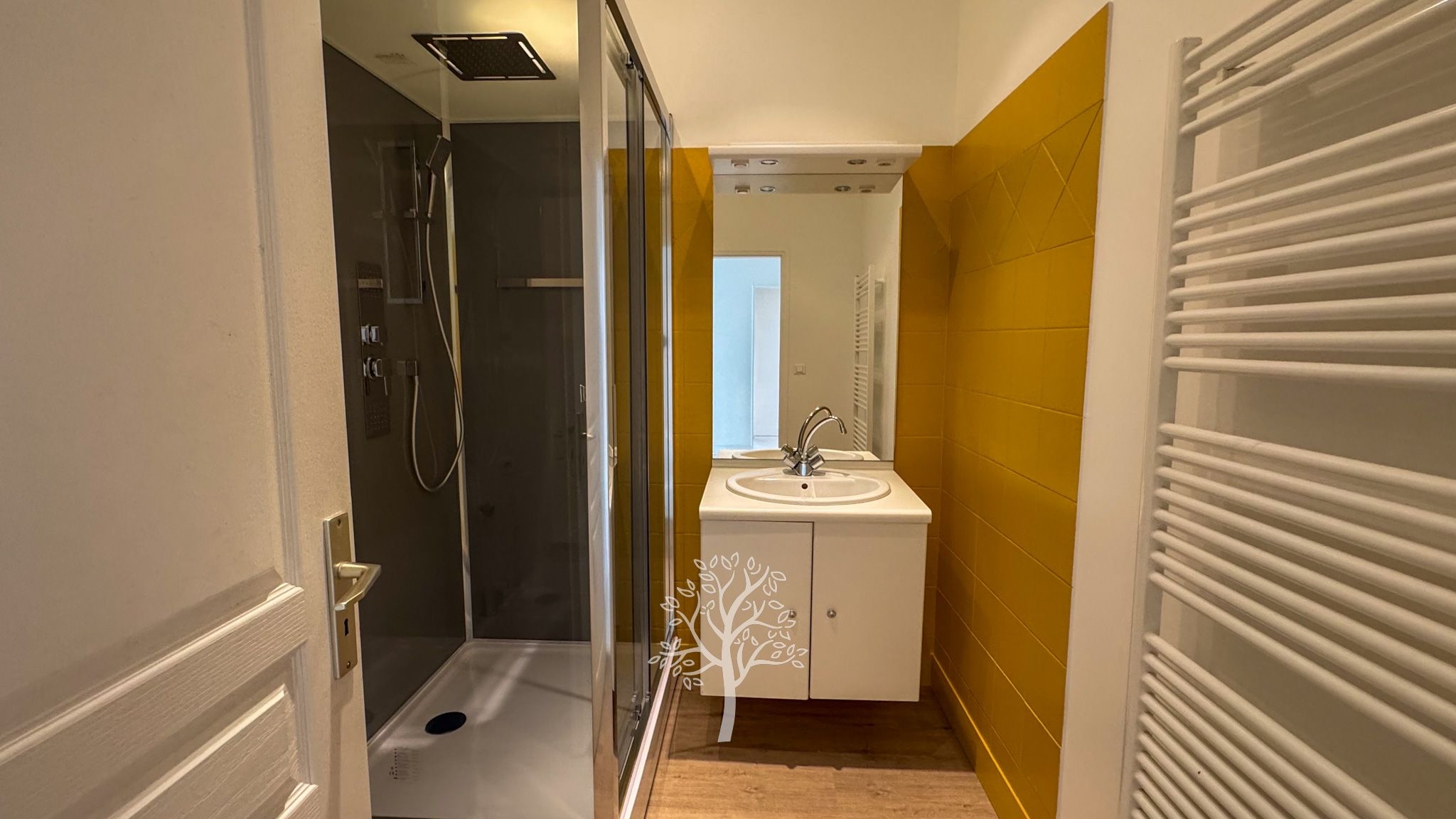 Appartement lumineux de 4 pièces avec ascenseur et terrasse à vendre à Dieppe