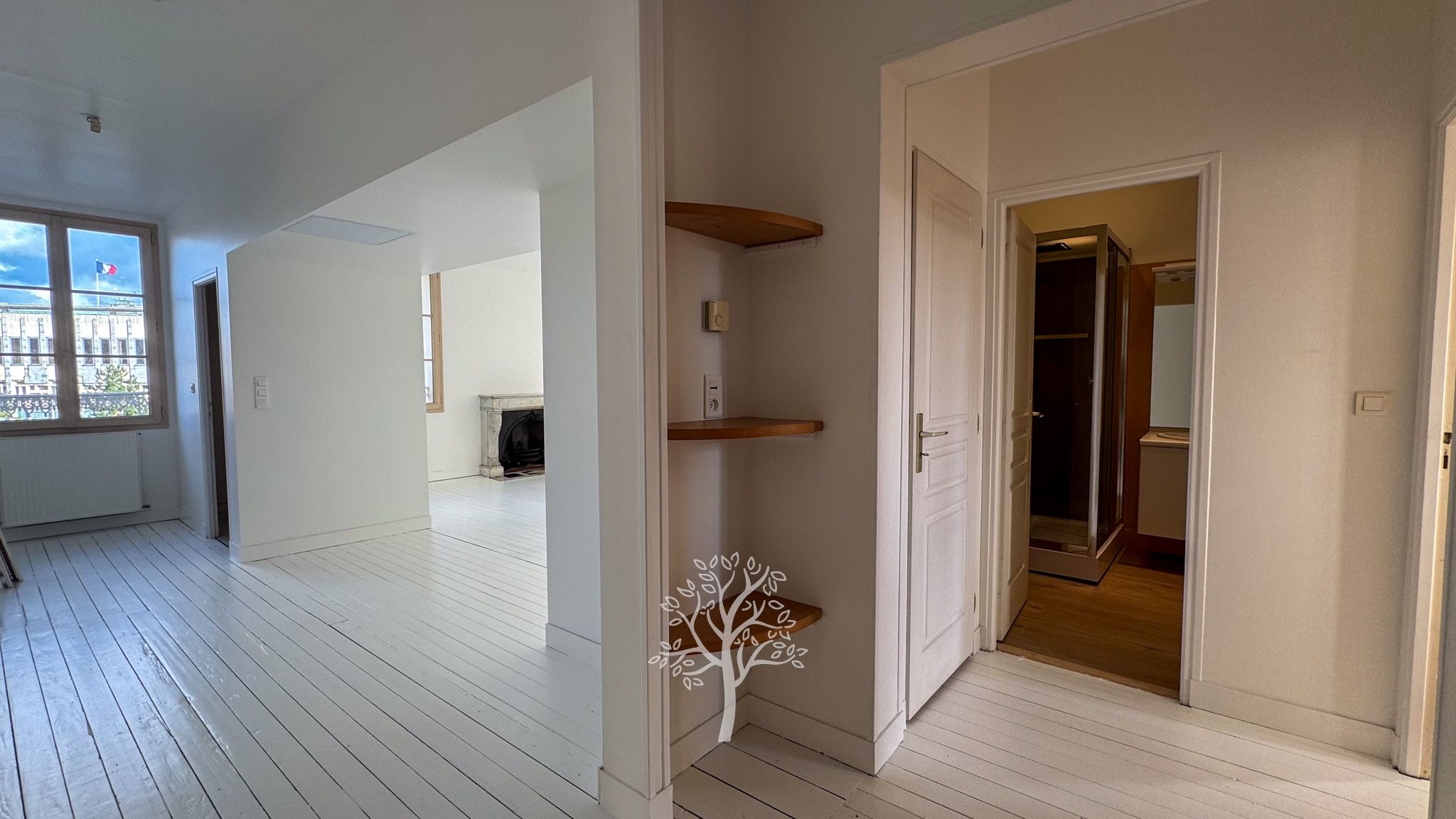 Appartement lumineux de 4 pièces avec ascenseur et terrasse à vendre à Dieppe