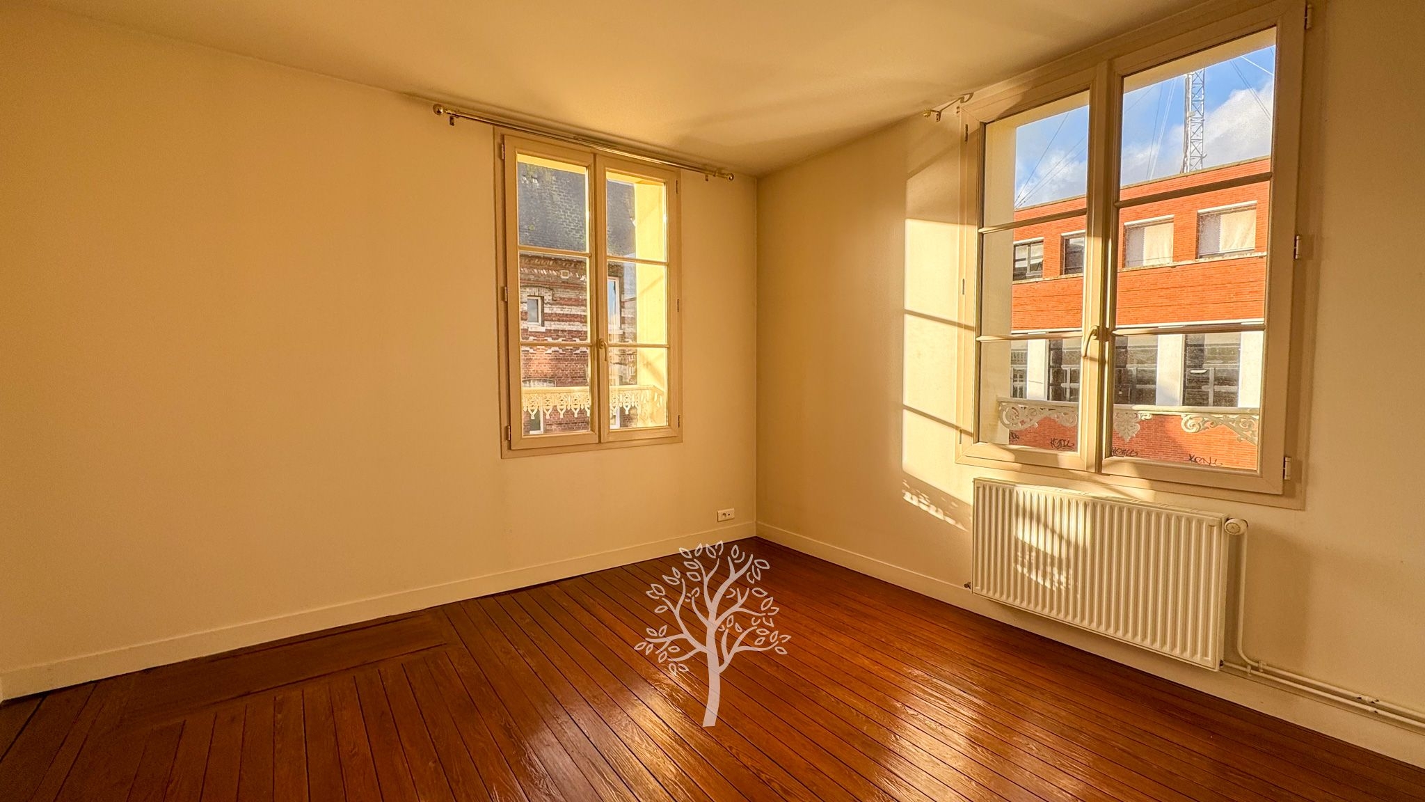 Appartement lumineux de 4 pièces avec ascenseur et terrasse à vendre à Dieppe