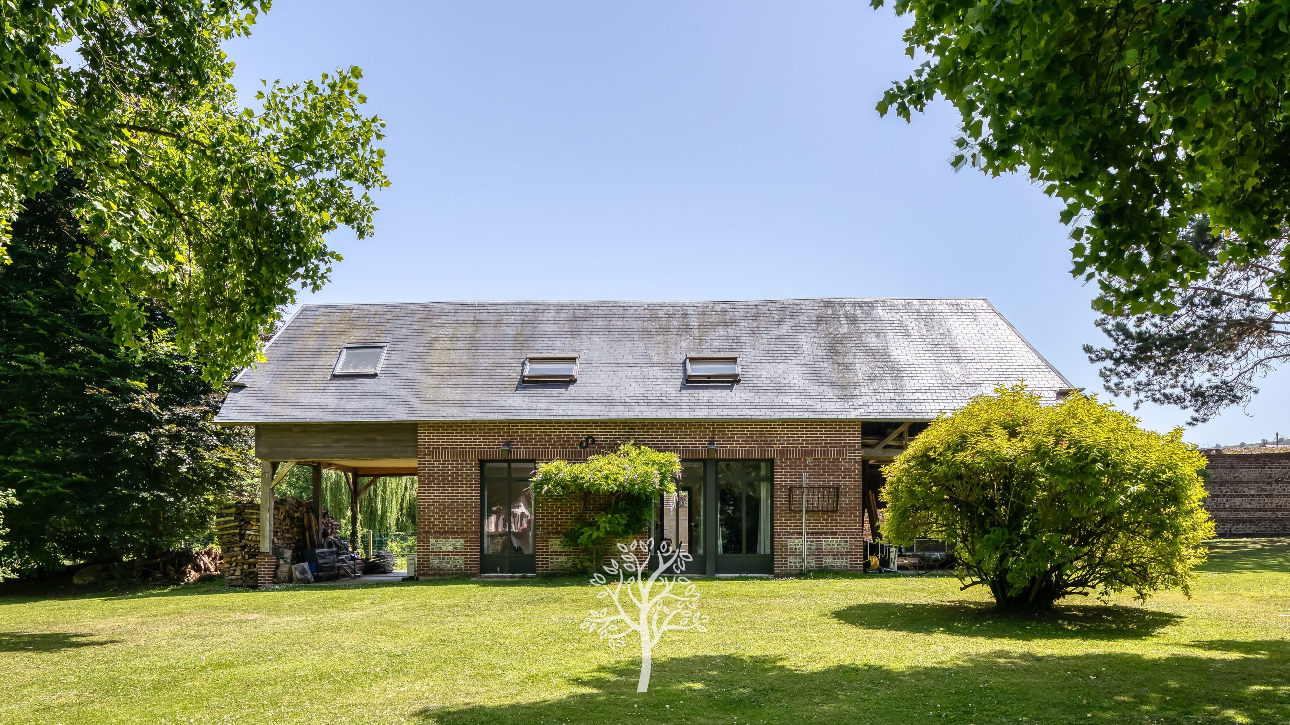 Maison de maître début XIXème siècle à vendre. Proximité. Dieppe