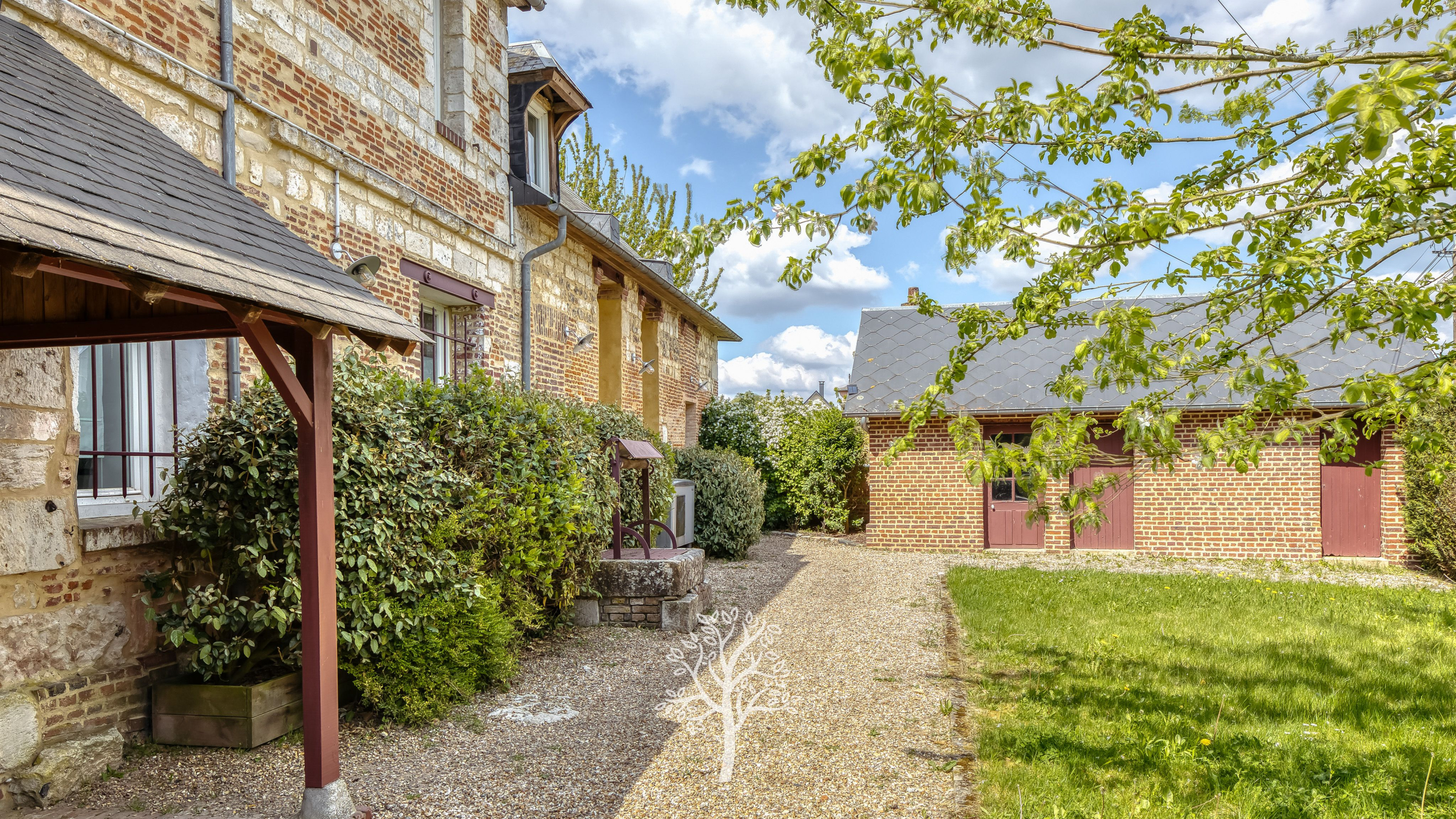 Ancienne école du milieu du XIXe siècle réhabilitée